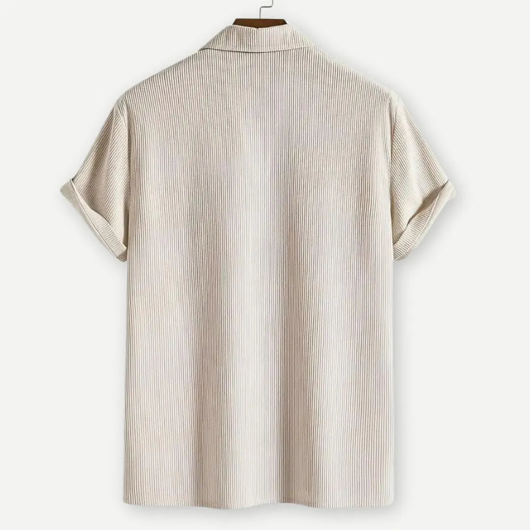 Geripptes Poloshirt für Herren mit offenem Kragen